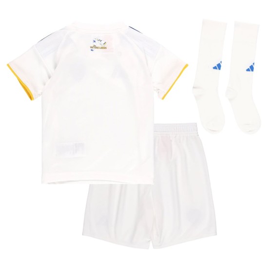 Kit local Niño Leeds United 2025/26 Kit local Niño Leeds United 2025/26