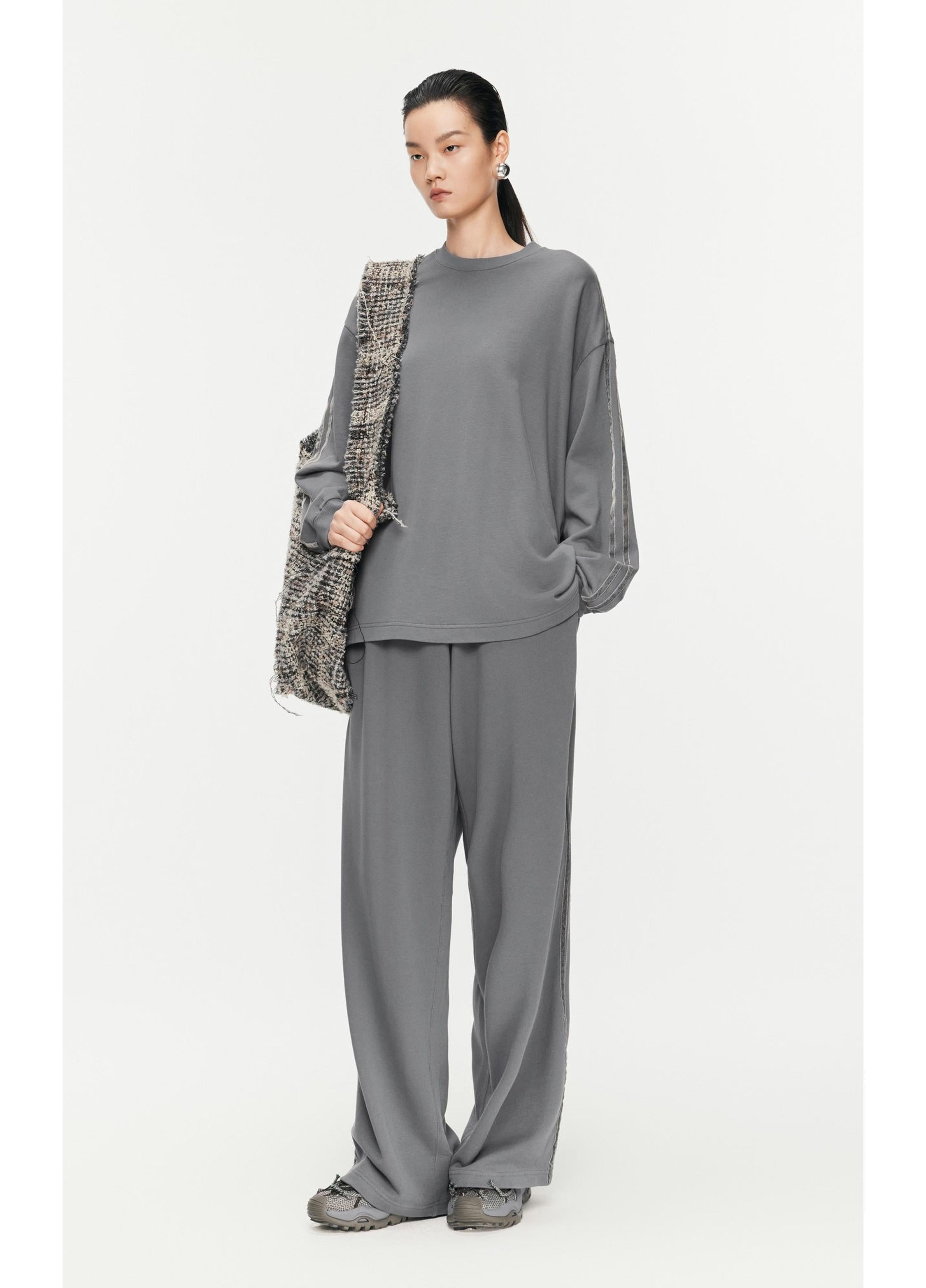 Pantalones holgados y sobrelargos